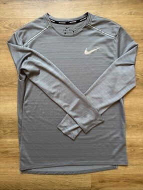 Nike Long Sleeve Dri-FIT Crew in Light Gray with White Swoosh
